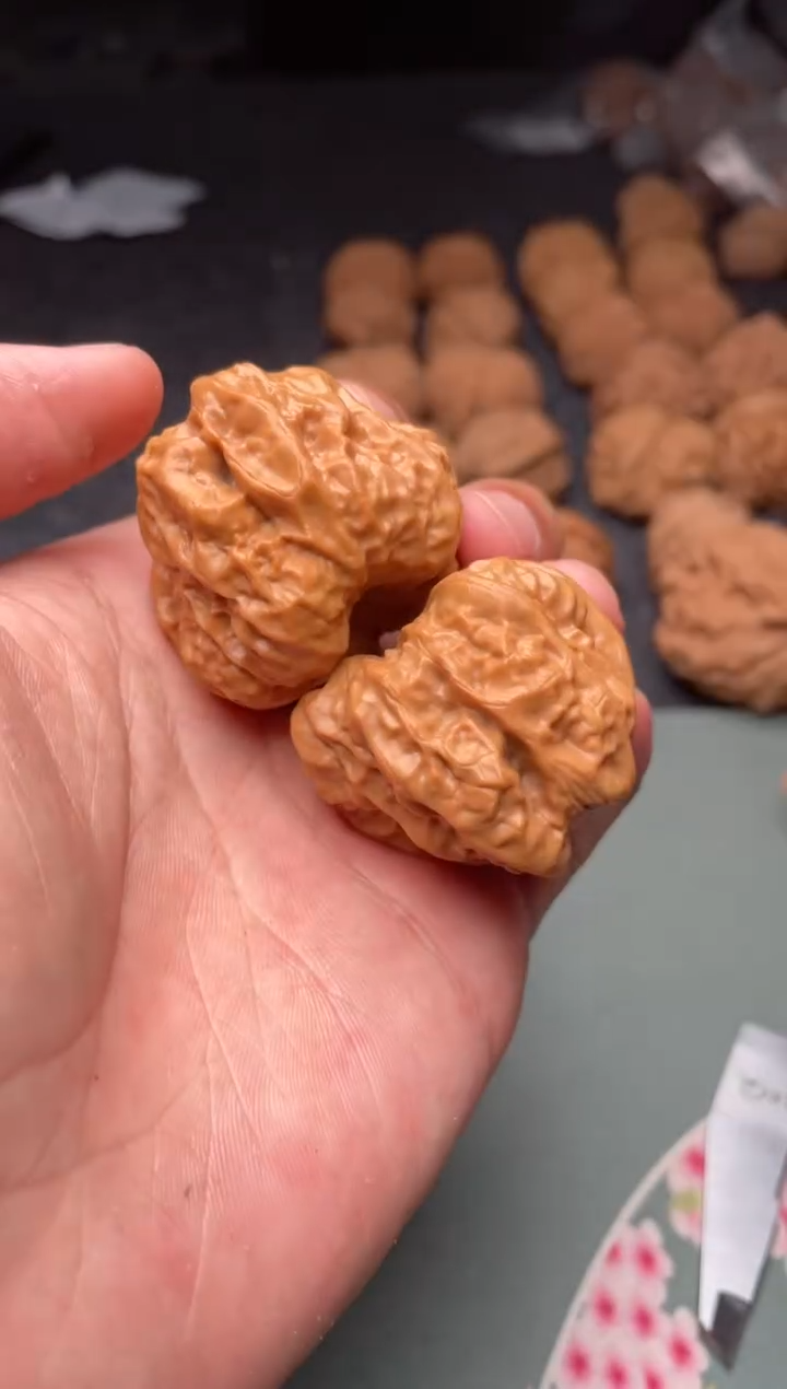 把件文玩核桃a223  蛤蟆头  39尺