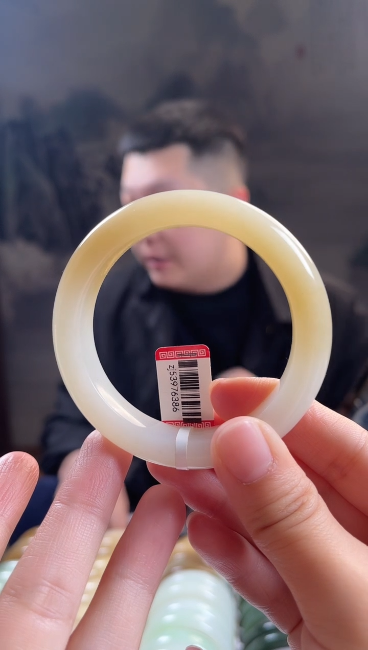 未镶嵌手镯和田玉54+圈口6386