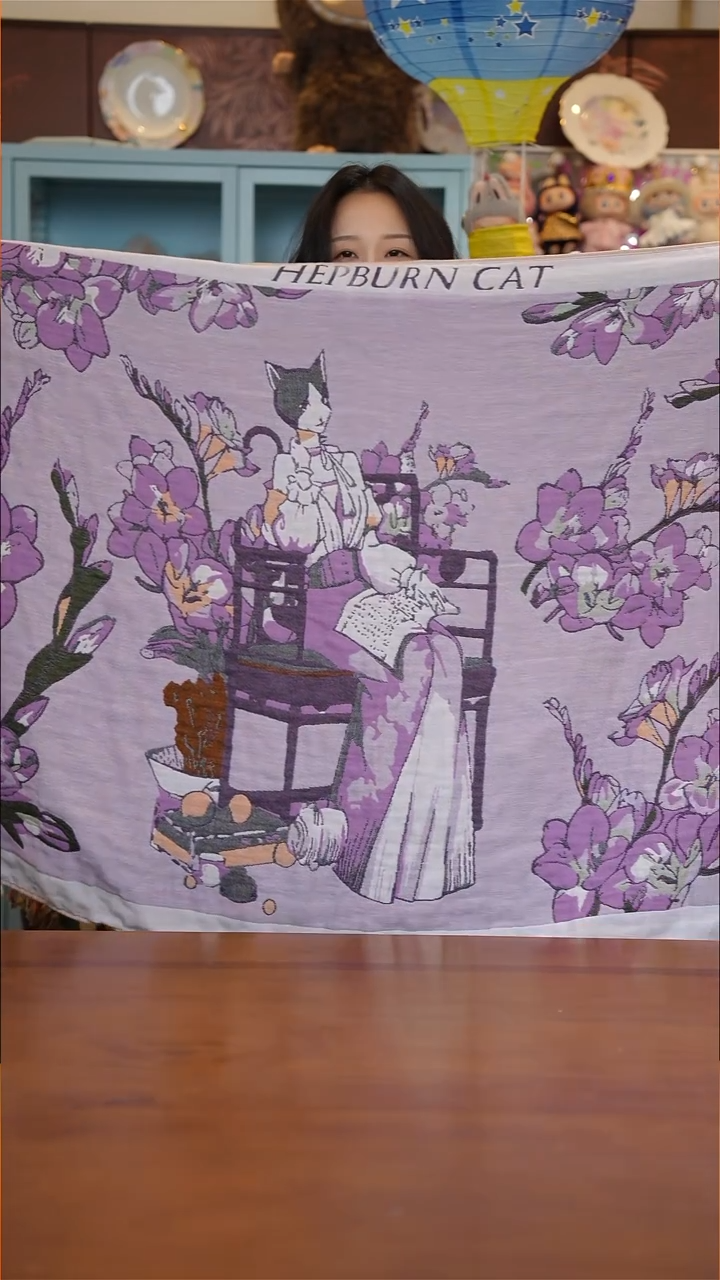 陶107-赫本猫浴巾-紫色80*160cm