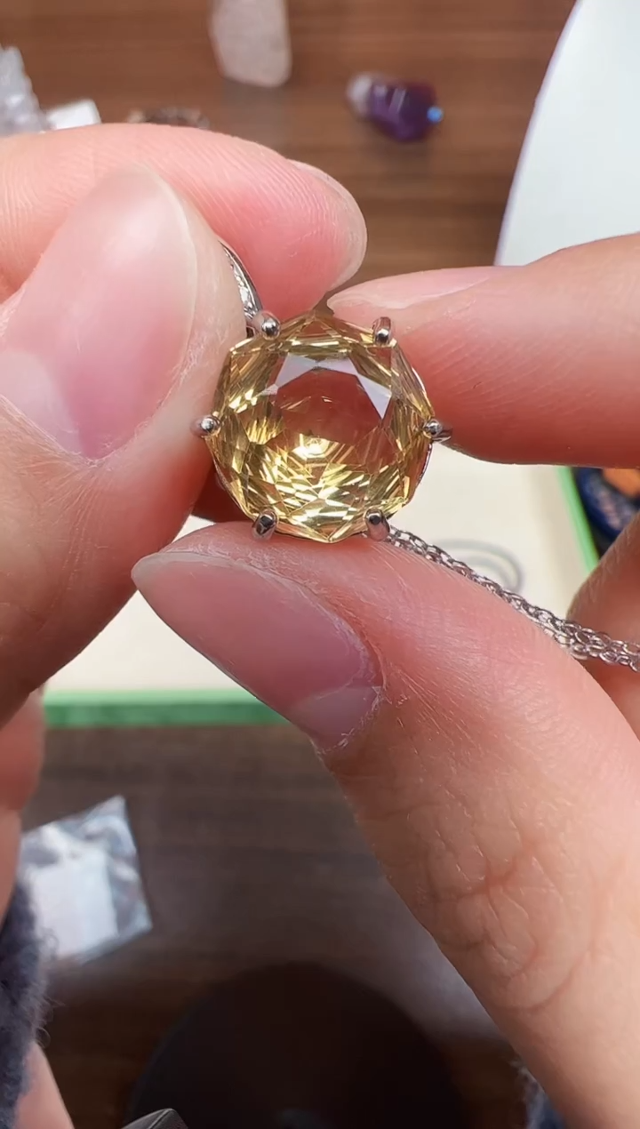 吊坠(赠链)未镶嵌水晶悦2544