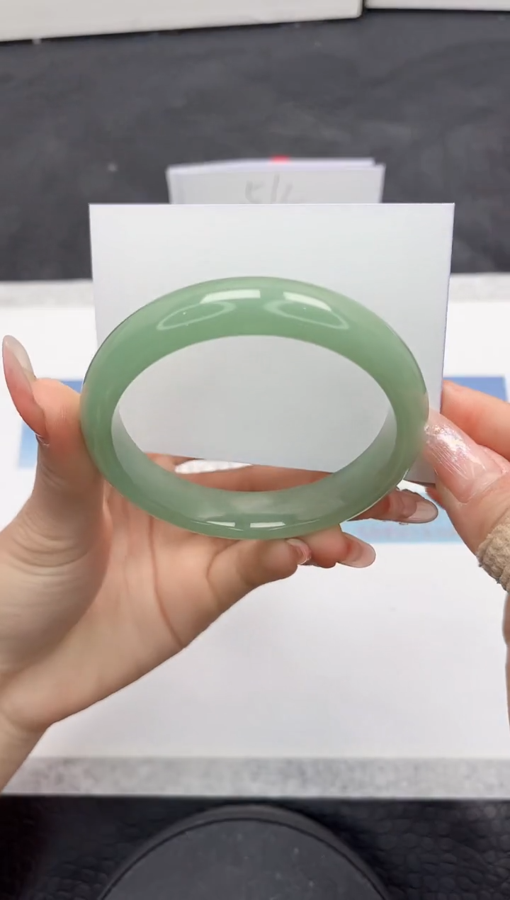 【闪购商品】石英质玉手镯未镶嵌A121-60.8