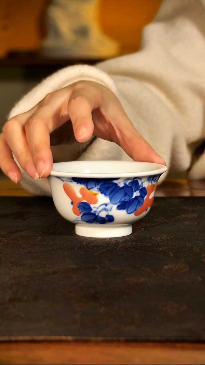 繁色柴窑青花加彩压手杯葫芦