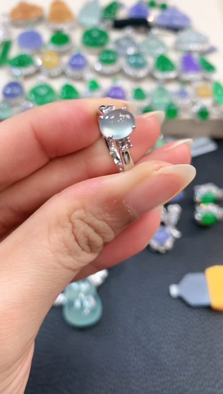 【闪购商品】翡翠戒指18K金镶嵌m11