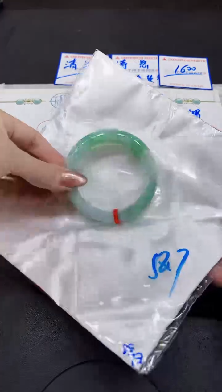 【闪购商品】翡翠手镯未镶嵌00000000000