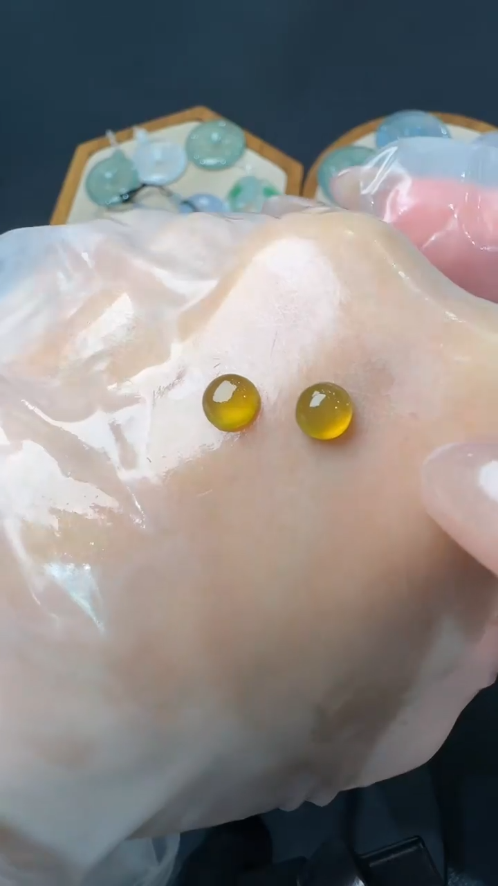 【闪购商品】定制翡翠未镶嵌毛货37（一对）