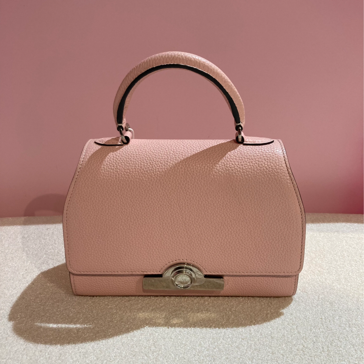 99新 MOYNAT/摩奈 摩奈rejane粉色时尚斜挎包/AM5804