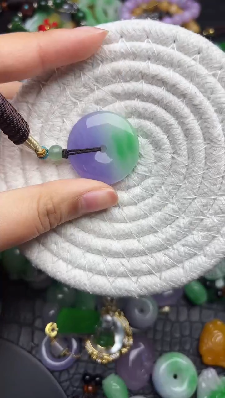 颈饰未镶嵌翡翠缅甸翡翠吊坠