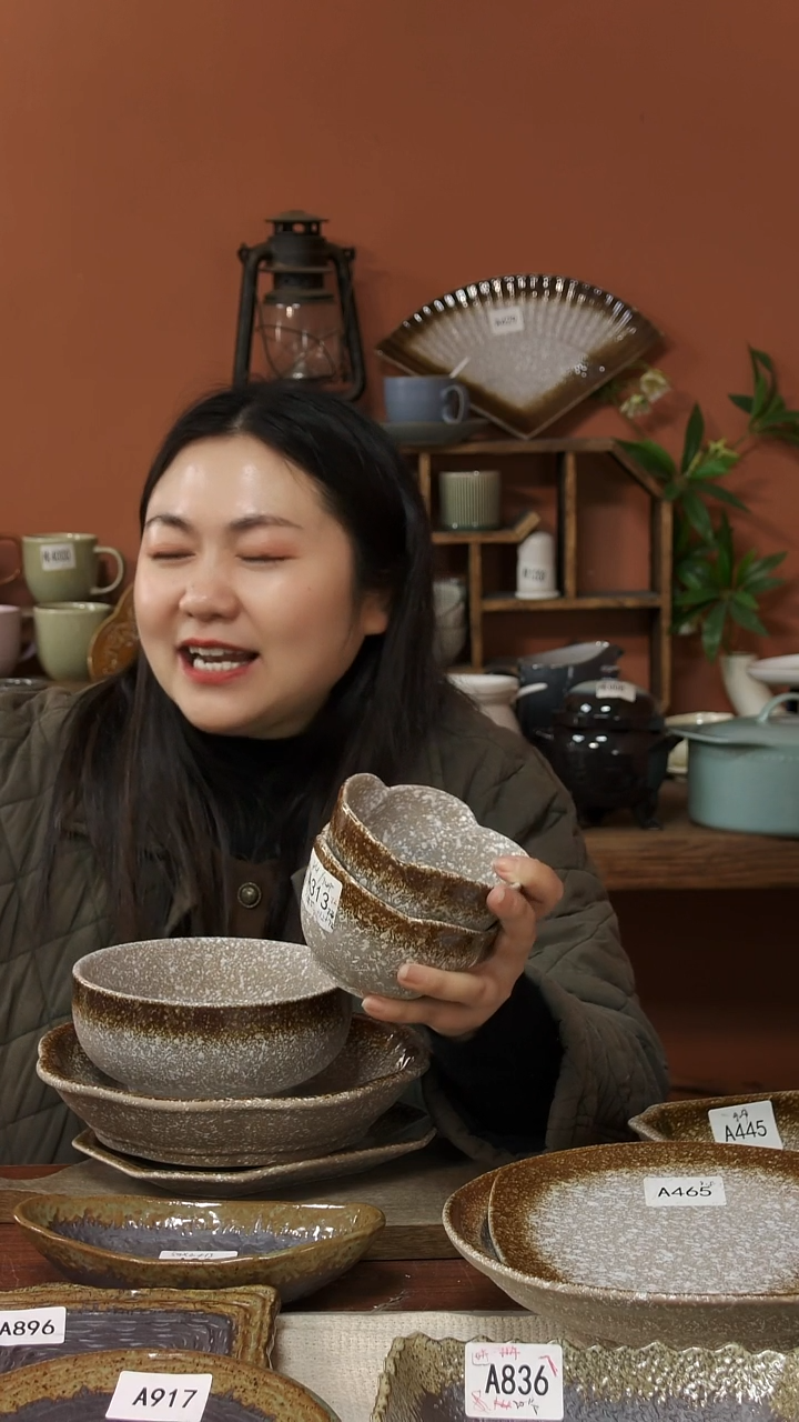 陶瓷A313 两只陶瓷粗陶花边小碗两只可能微瑕11*6.5