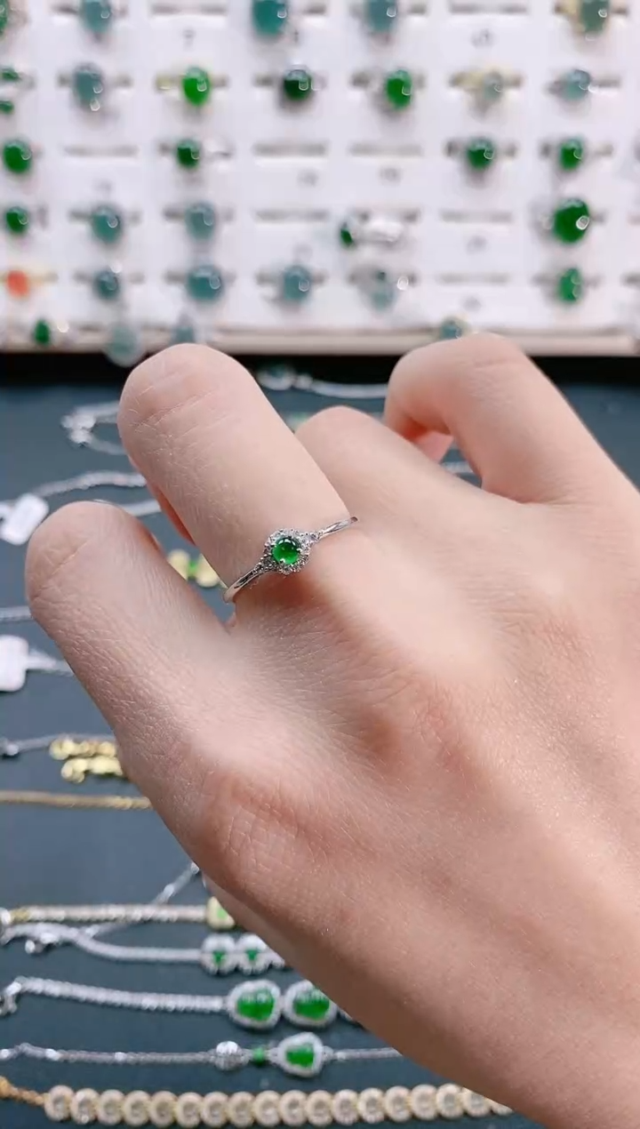 【闪购商品】翡翠戒指银S925镶嵌天然翡翠