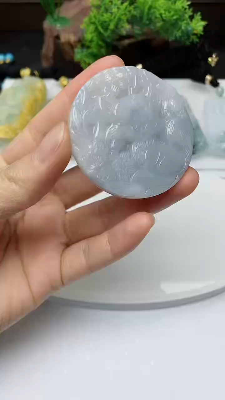 【闪购商品】翡翠颈饰未镶嵌        