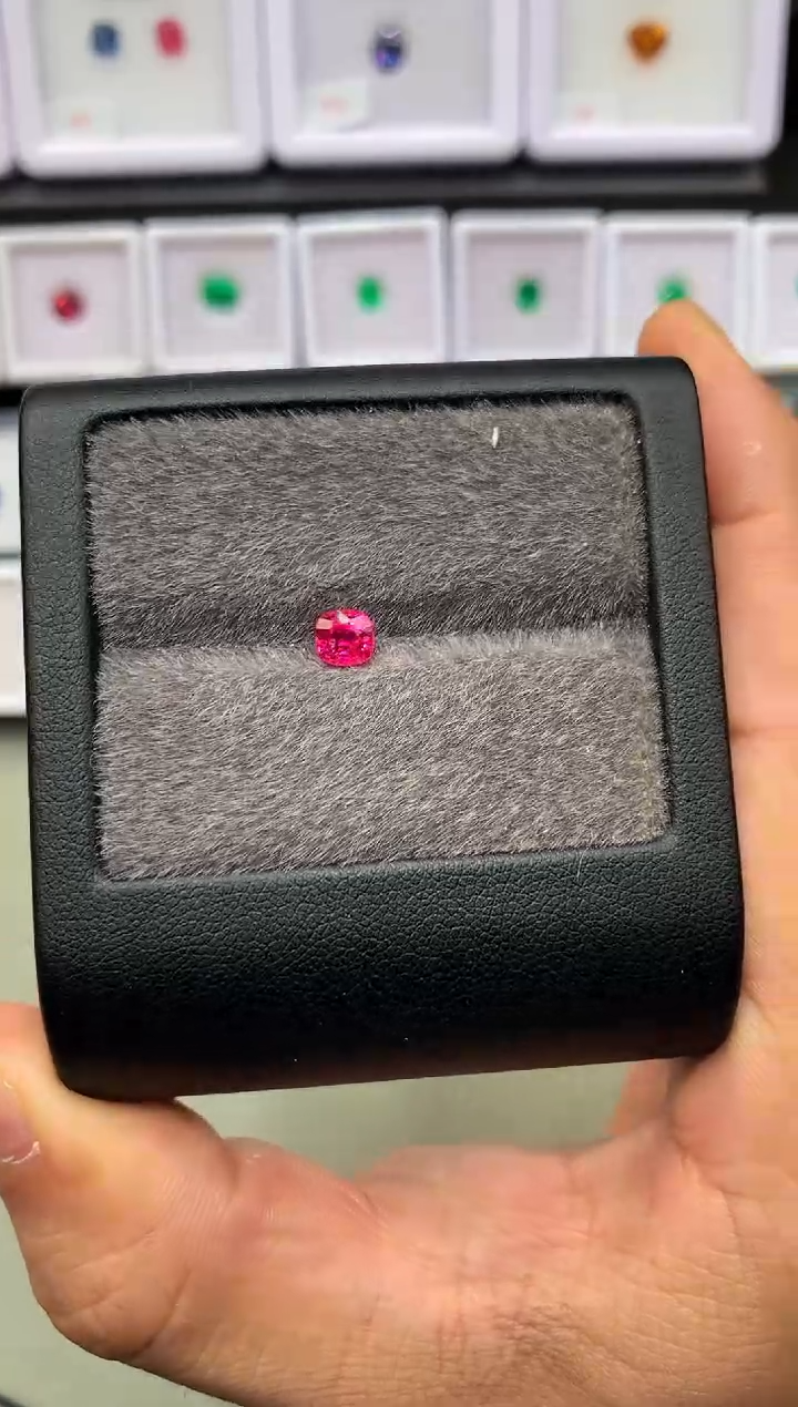 【闪购商品】定制尖晶石裸石未镶嵌枕型 缅甸绝地武士尖晶石 0.64ct