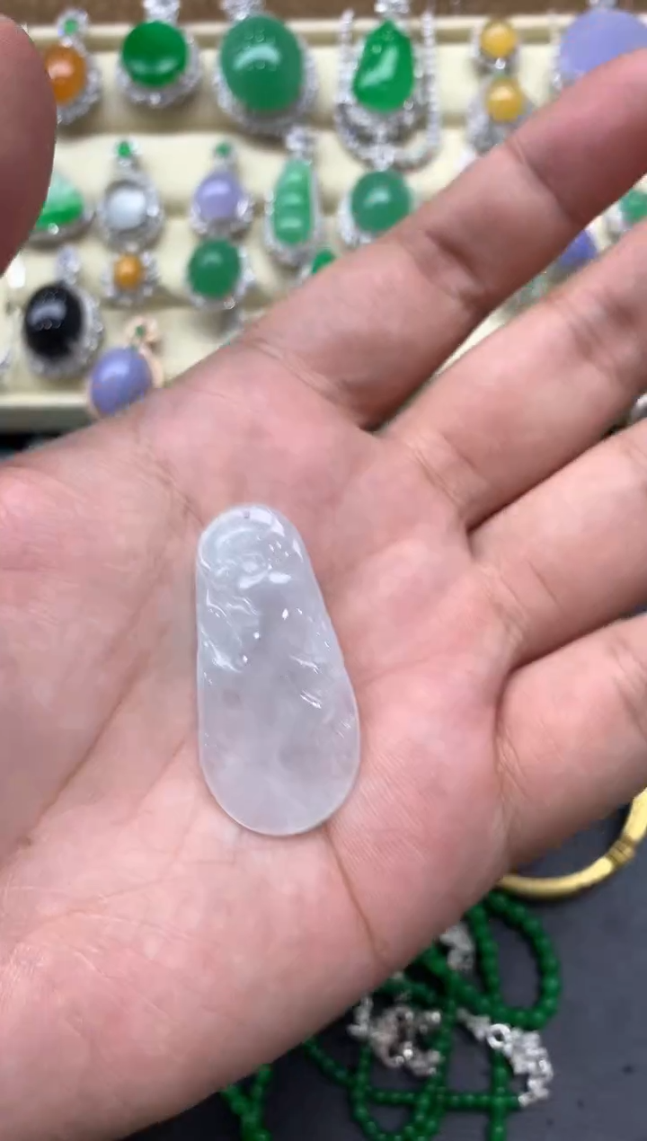 翡翠未镶嵌颈饰18-中国好珍宝