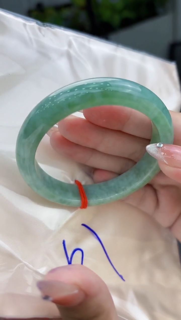 【闪购商品】翡翠手镯未镶嵌翡翠手镯