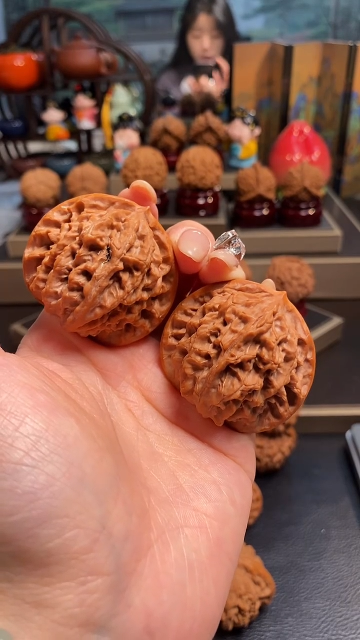 【闪购商品】文玩核桃把件H853蟠龙纹43