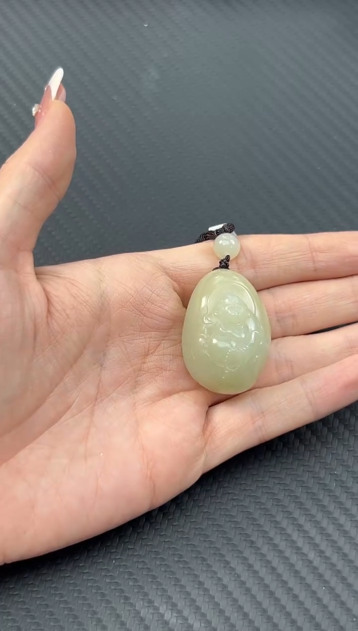 【闪购商品】和田玉吊坠(赠链)未镶嵌且末微色差近矿吊坠