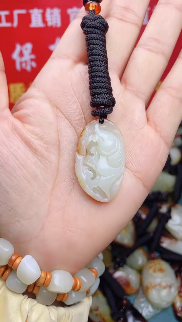 【闪购商品】和田玉颈饰未镶嵌