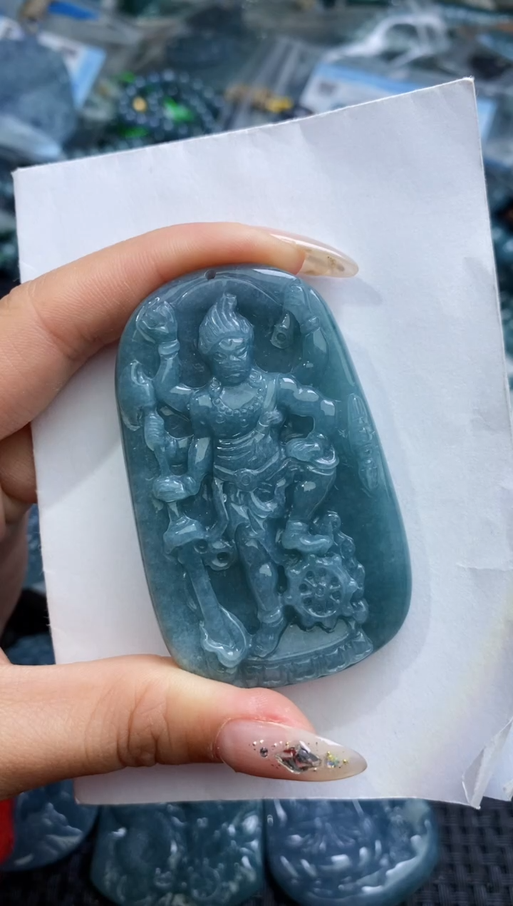 【闪购商品】翡翠颈饰未镶嵌          