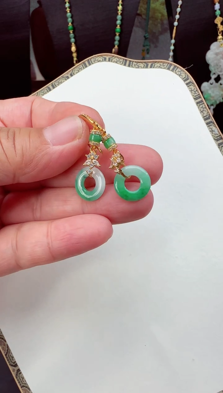 【闪购商品】翡翠颈饰未镶嵌拍照