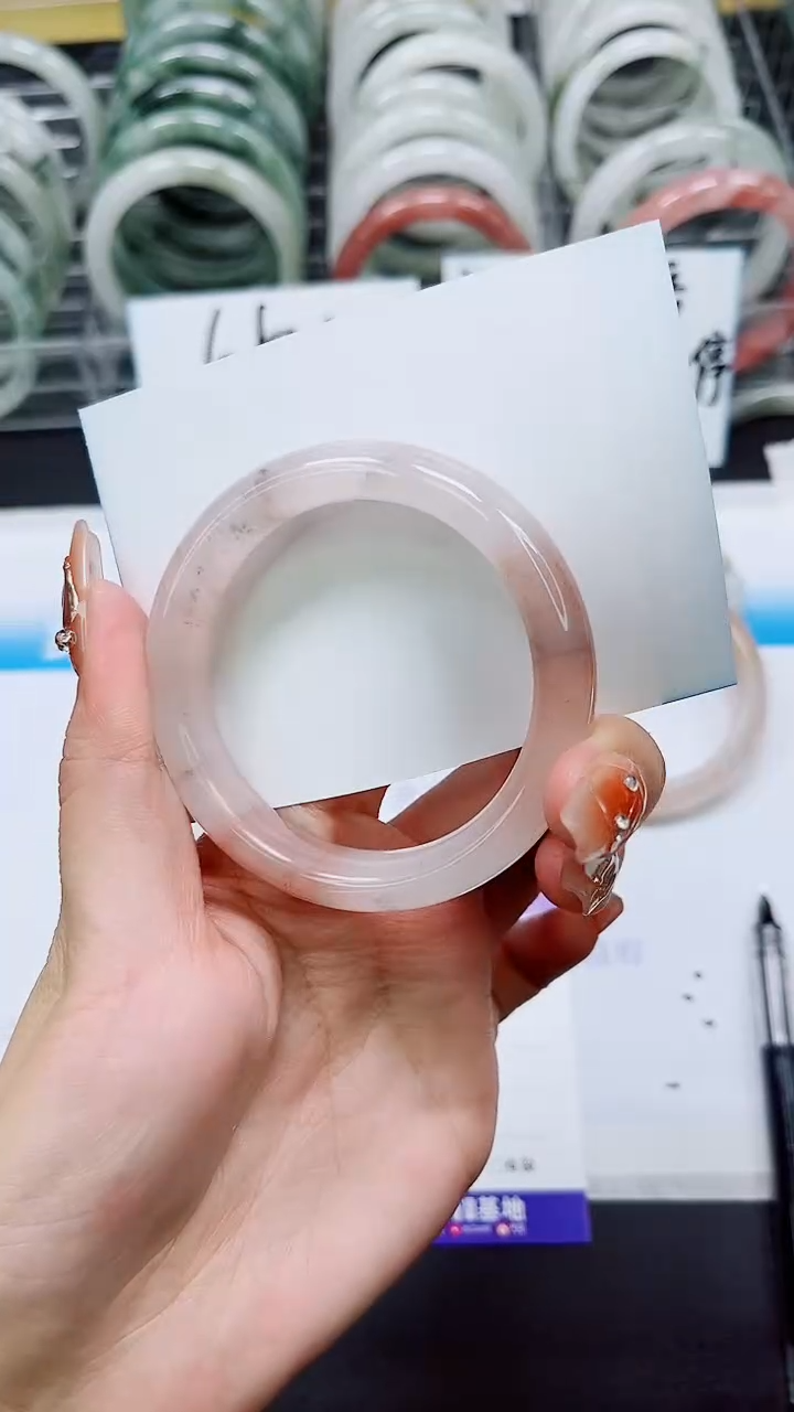 【闪购商品】石英质玉手镯未镶嵌A131-53/54