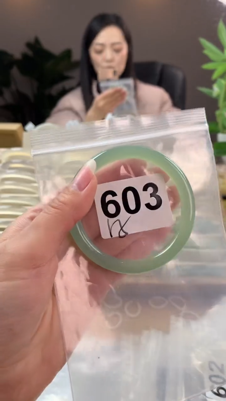 【闪购商品】玛瑙/玉髓手镯未镶嵌603