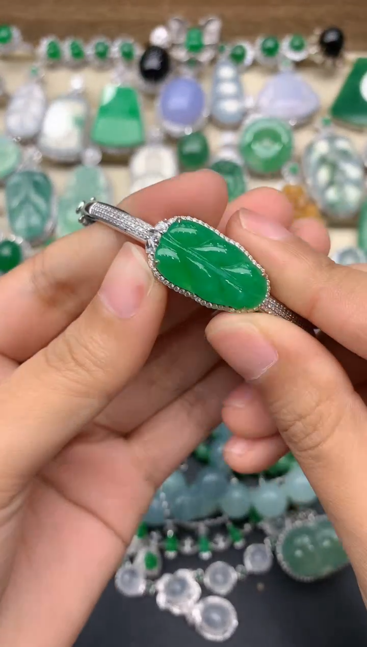 【闪购商品】翡翠手镯未镶嵌122-中国好珍宝