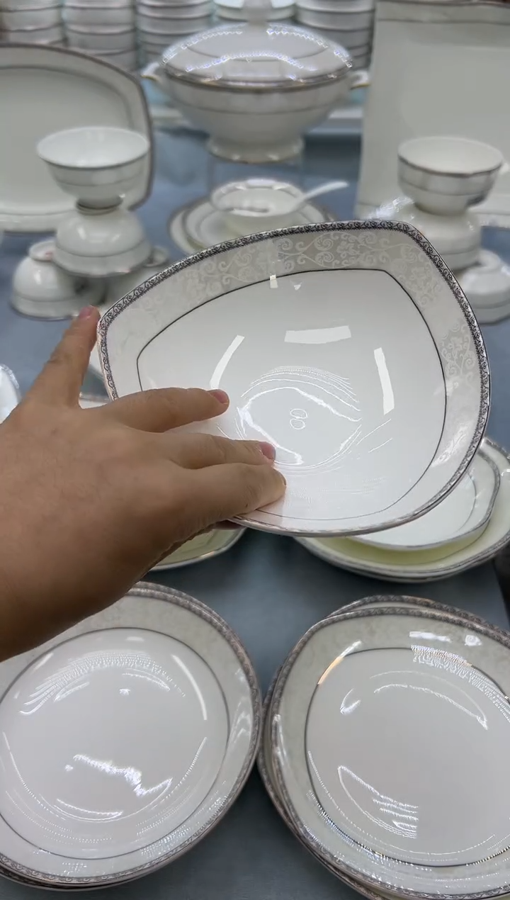 骨瓷玲珑6三角2个  