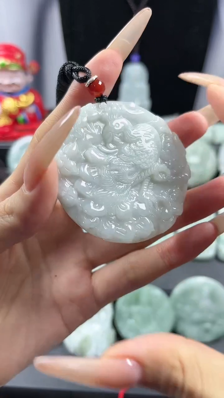 【闪购商品】翡翠颈饰未镶嵌凤凰