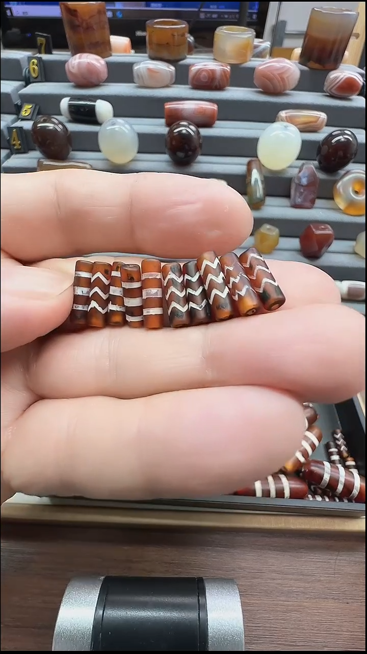 未镶嵌颈饰玛瑙/玉髓玛瑙