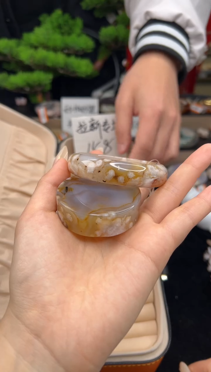 【闪购商品】石英质玉未镶嵌手镯54圈口（赠送镯心）21050