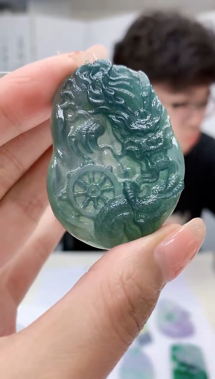 【闪购商品】定制翡翠未镶嵌4688MM-毛货挂件155赠珠链