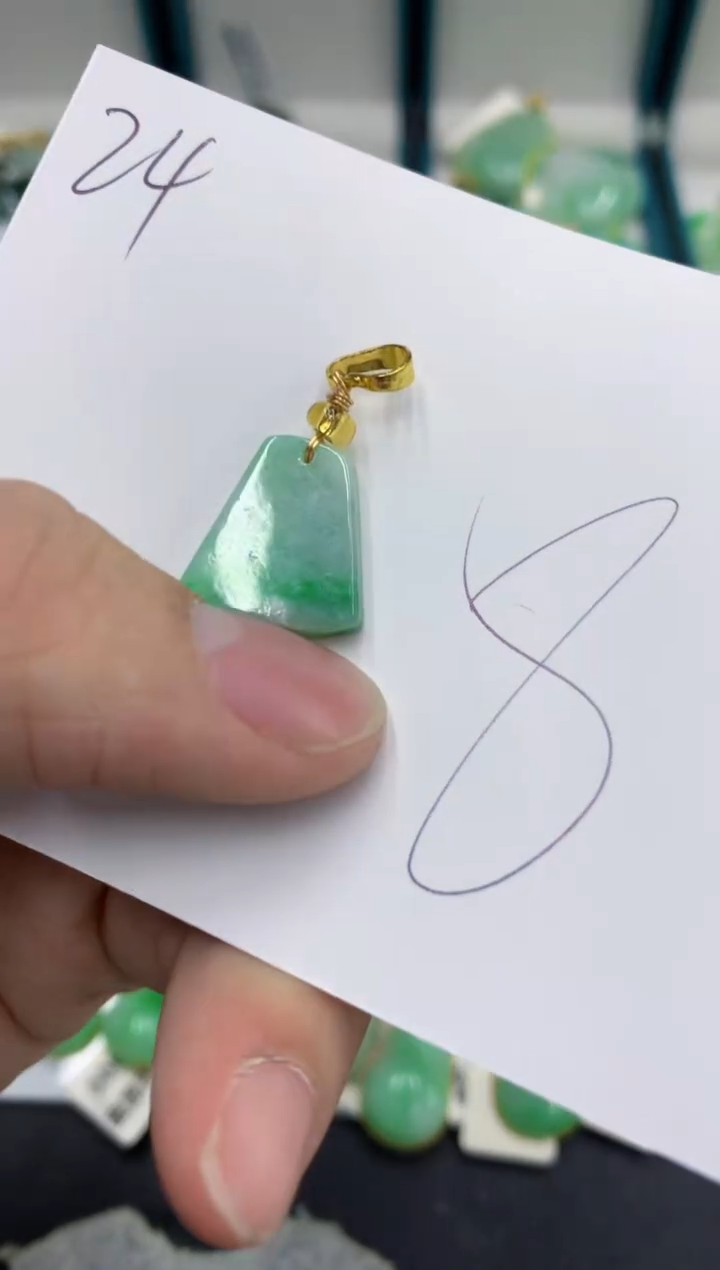 【闪购商品】翡翠颈饰未镶嵌号链接11111