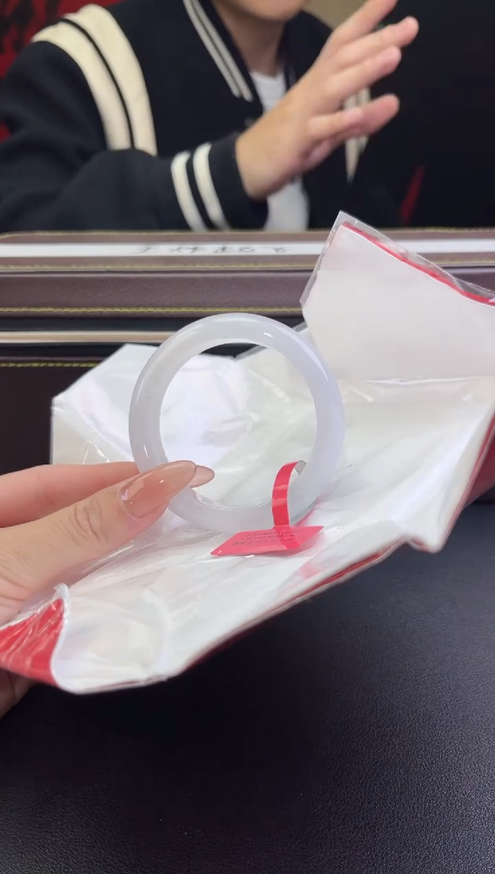 【闪购商品】翡翠手镯未镶嵌1翡翠手镯