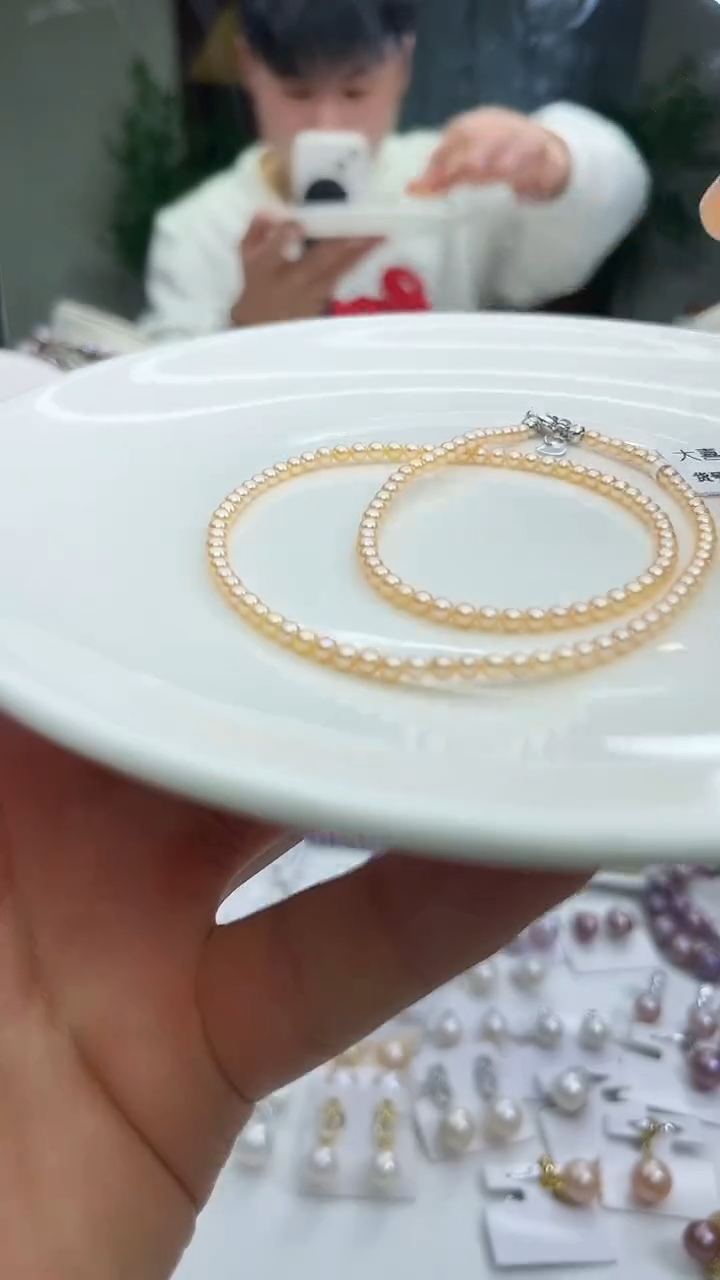 未镶嵌项链淡水珍珠中国红色系3mm