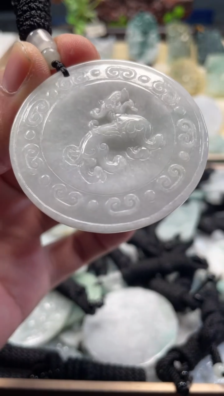 颈饰未镶嵌翡翠12/29/016