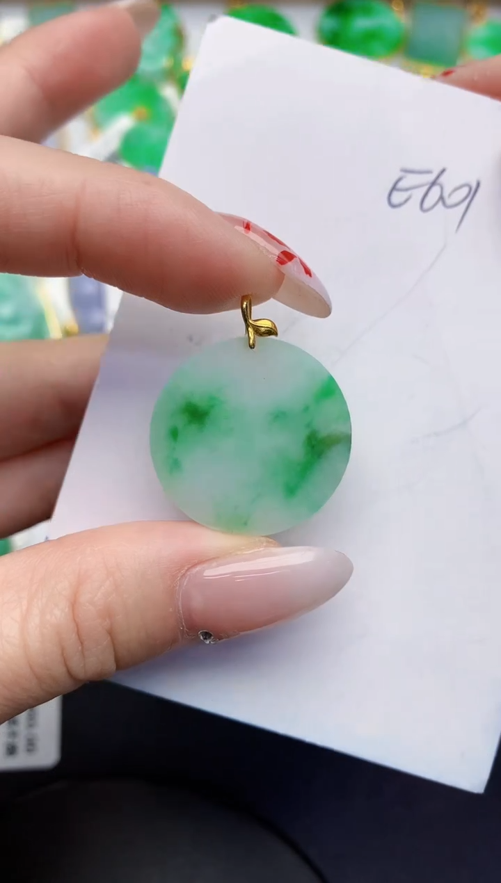 【闪购商品】翡翠颈饰18K金镶嵌0000000000