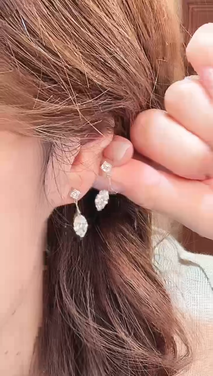 18K金镶嵌实验室培育钻石耳饰1卡方钻马眼耳钉