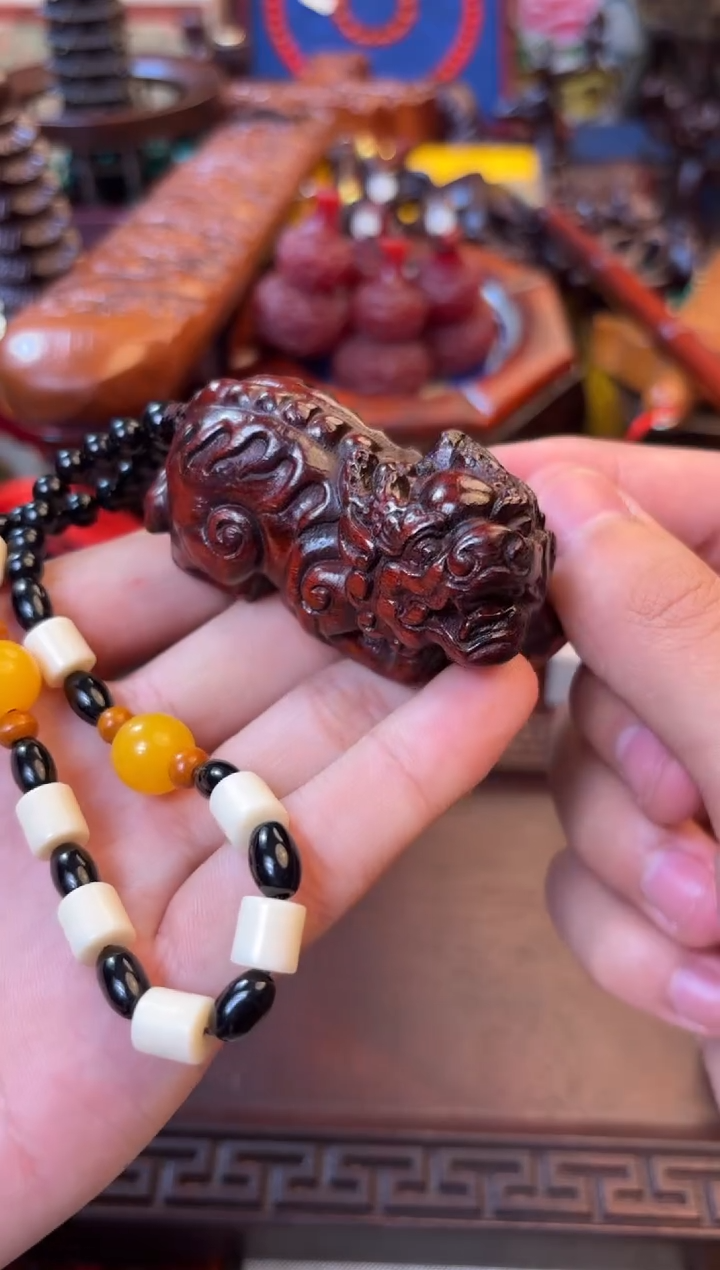 檀香紫檀（小叶紫檀）--------瓷--------