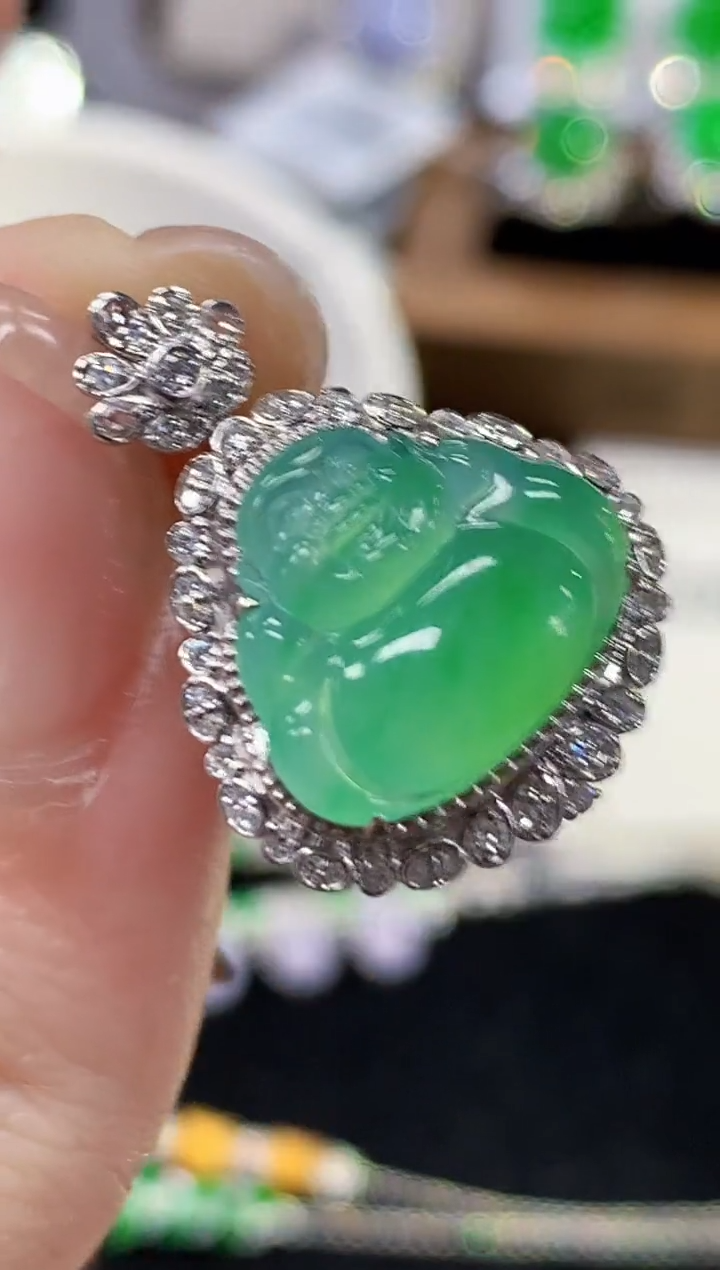 吊坠(不含链)18K金镶嵌翡翠CY多样性发其一