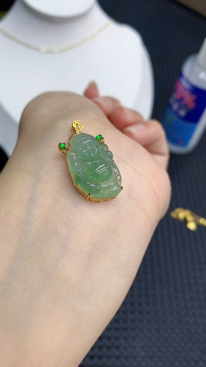 【闪购商品】翡翠颈饰18K金镶嵌            8