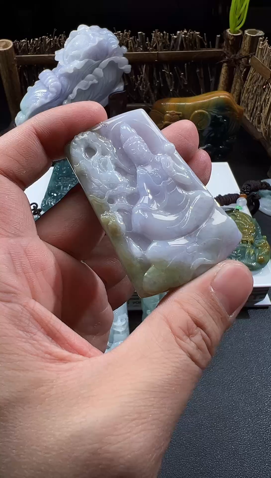 【闪购商品】翡翠颈饰未镶嵌天然A货翡翠（多样性发）观音