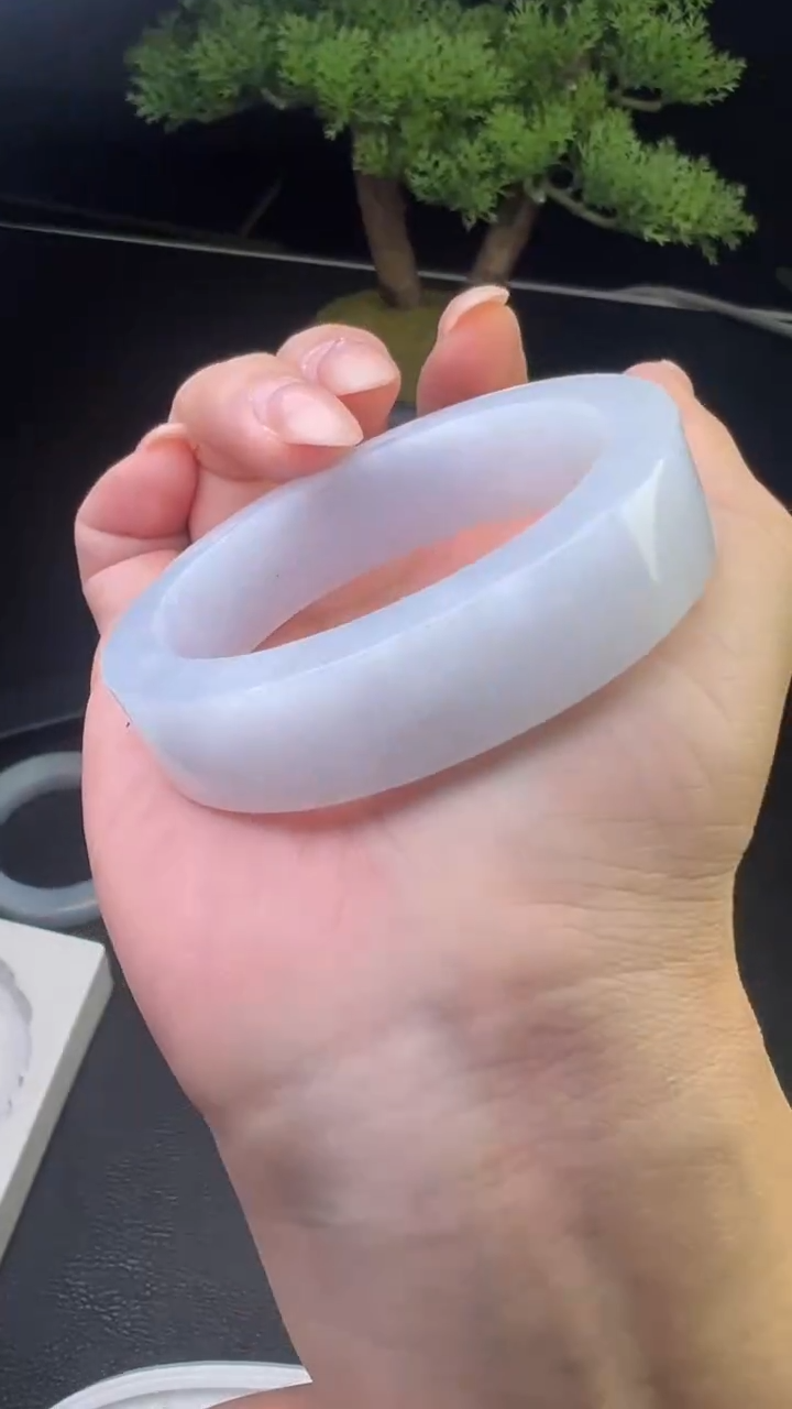 未镶嵌贵妃定制翡翠手镯定制50