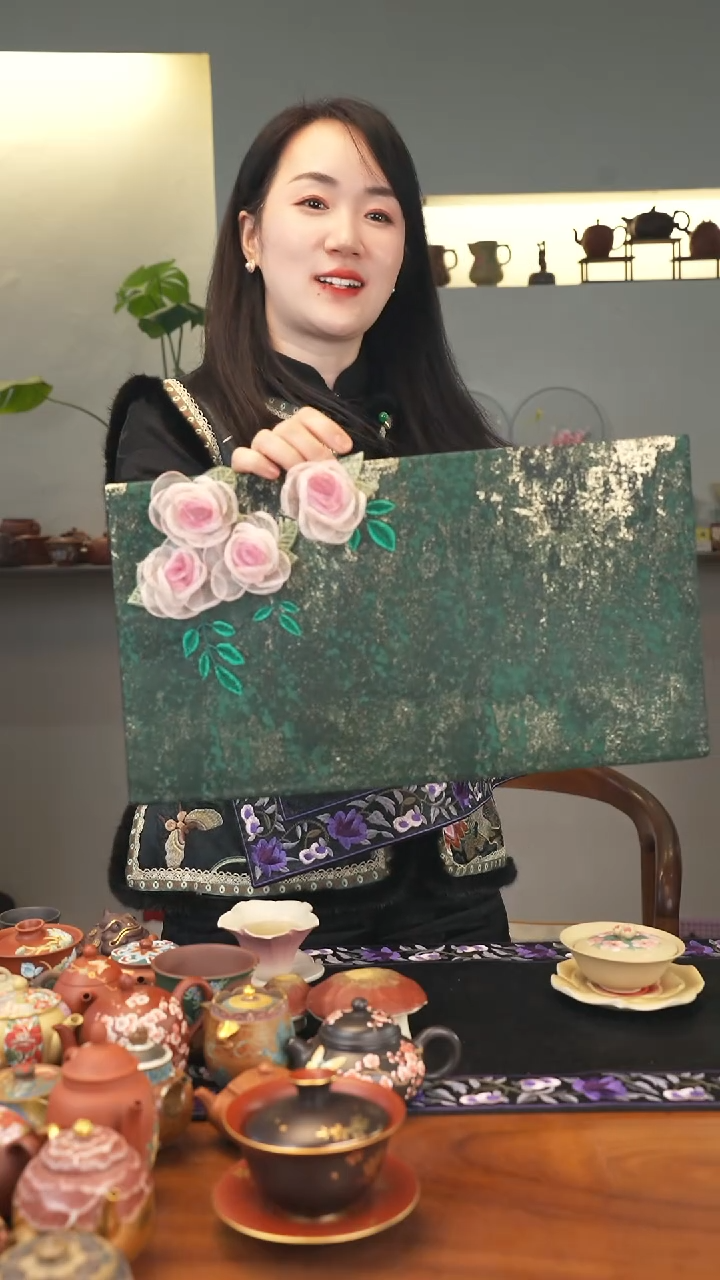 茶壶紫砂绿金牡丹茶席