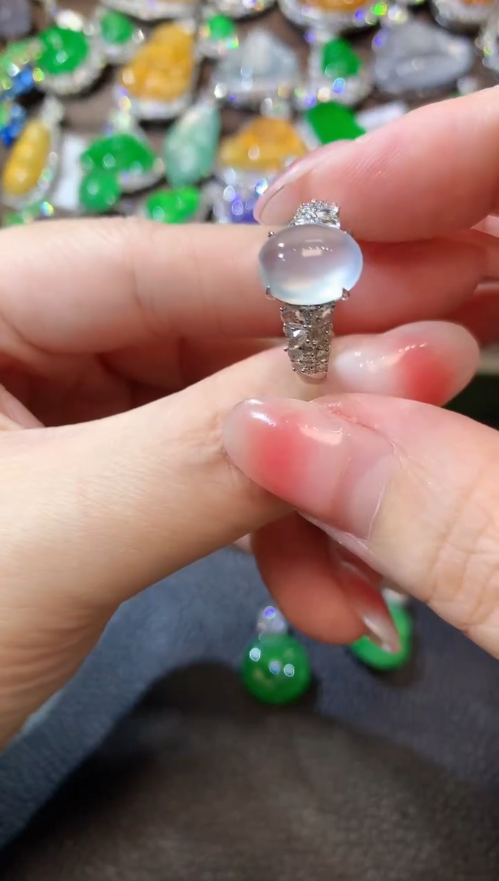 【闪购商品】翡翠戒指18K金镶嵌C78  