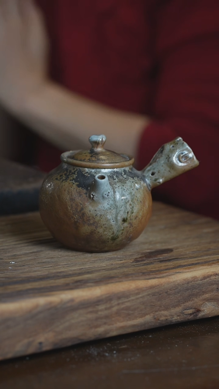 【闪购商品】禅寂浪鬼柴烧-侧把壶