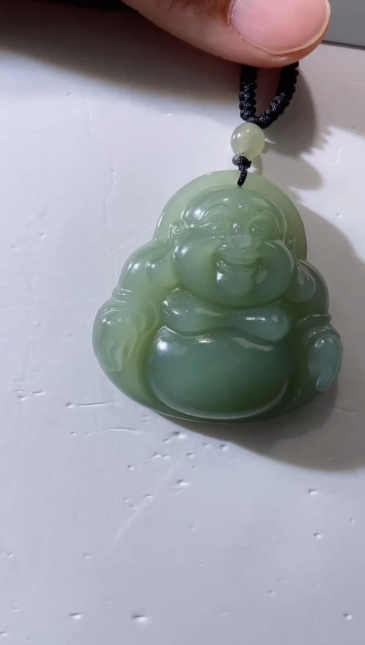 【闪购商品】和田玉吊坠(赠链)未镶嵌和田玉佛公吊坠