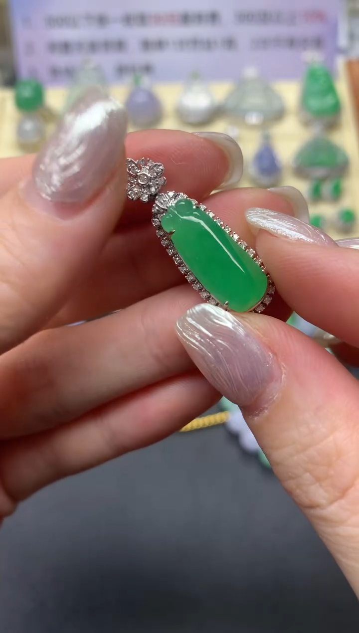 【闪购商品】翡翠吊坠(不含链)18K金镶嵌吊坠|7800+780