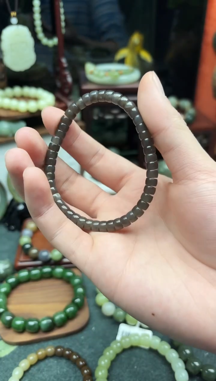 未镶嵌手链和田玉6MM   浓烟紫 药片