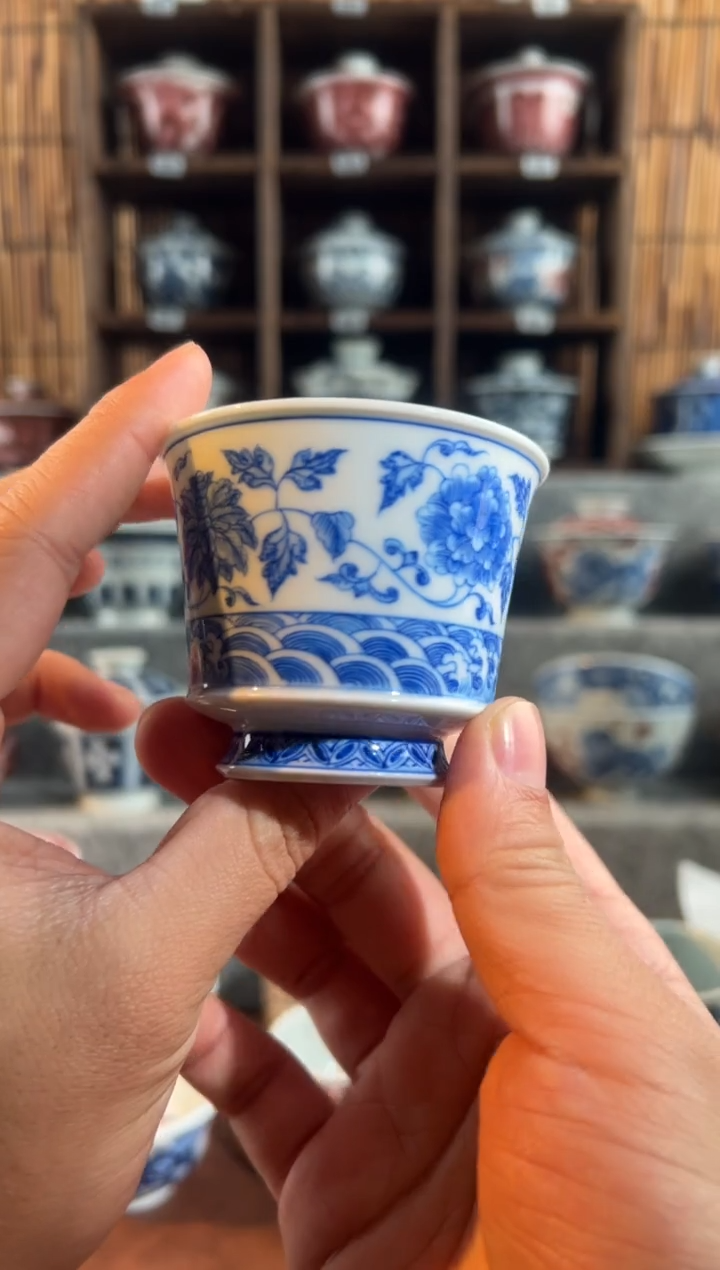 【闪购商品】天禄言瓷缠枝莲杯子a178