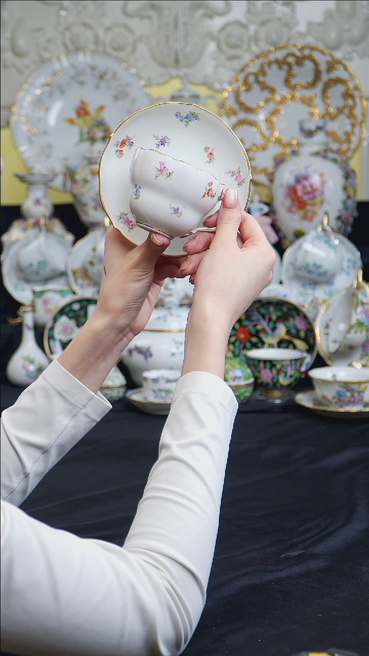 骨瓷婷婷中古器物如图所示29