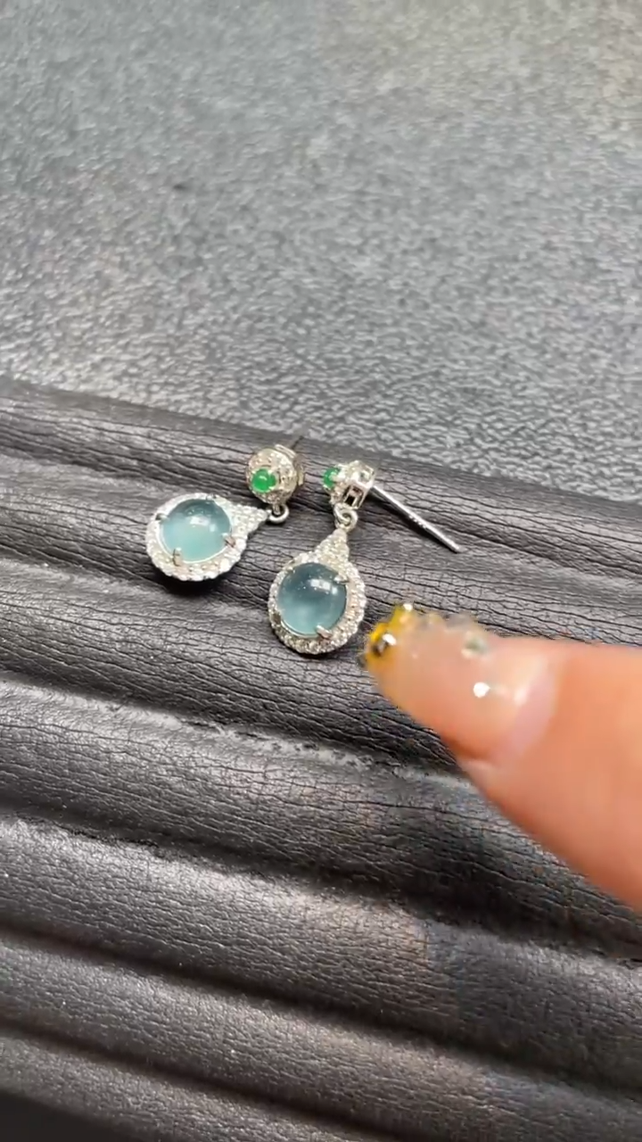 【闪购商品】翡翠颈饰未镶嵌      *80